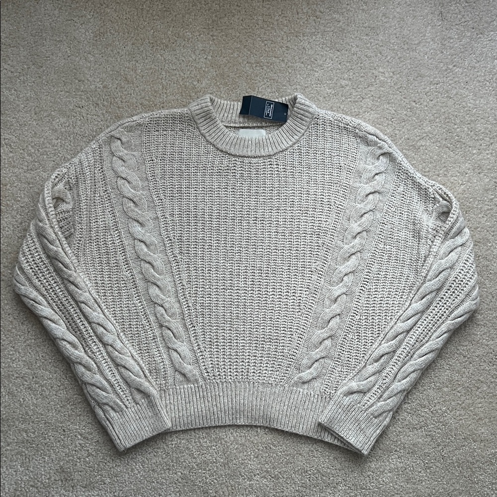 Abercrombie & Fitch Cable Knit Cream Sweater